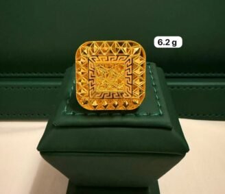 Elegant Gold Geometric Statement Ring